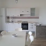 Casa Orchidea 라 칼레타